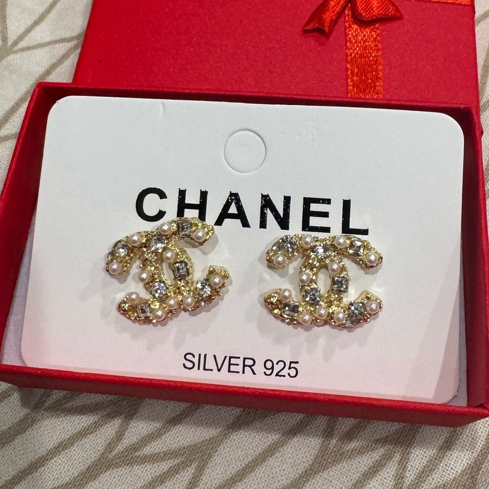 CHANEL Gold CC Crystal Stud Earrings